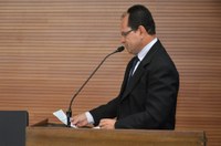 Parlamentares aprovam projeto que conscientiza sobre os riscos da automedicação