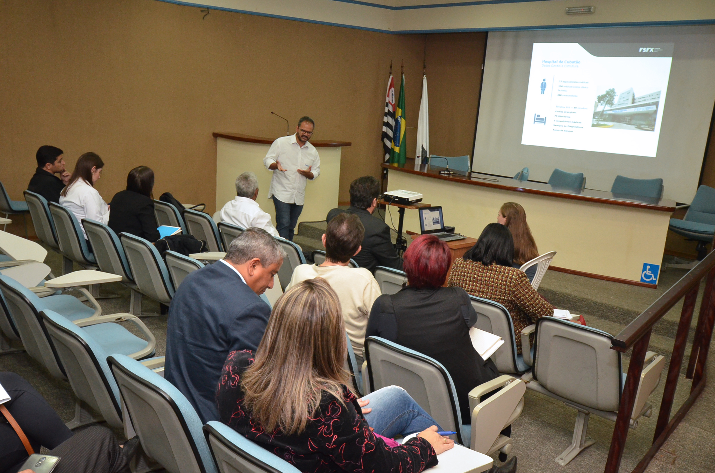 Parlamentares cobram explicações dos gestores do Hospital Municipal 