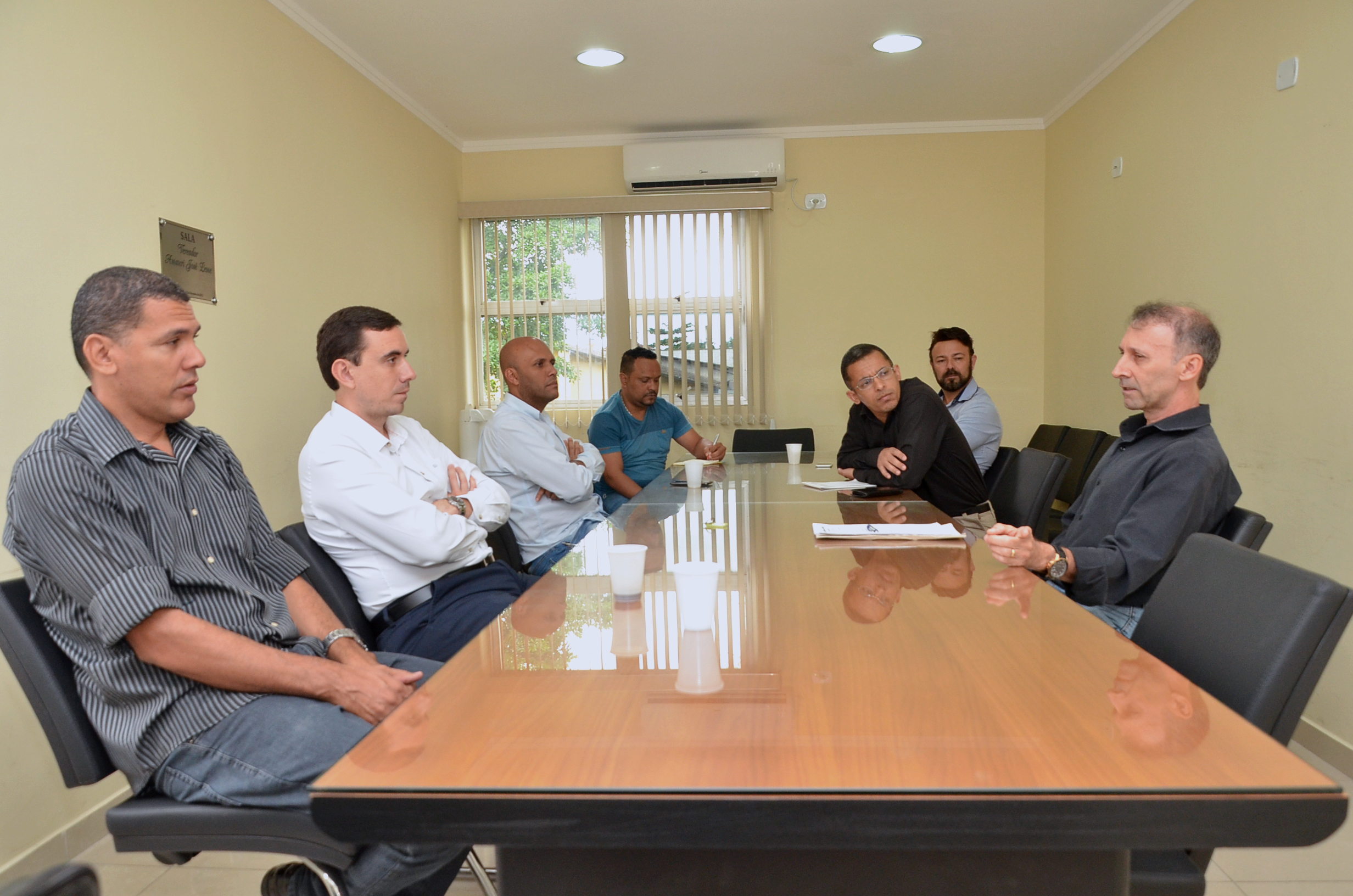 Parlamentares pedem transparência na divulgação de informações da Cetesb