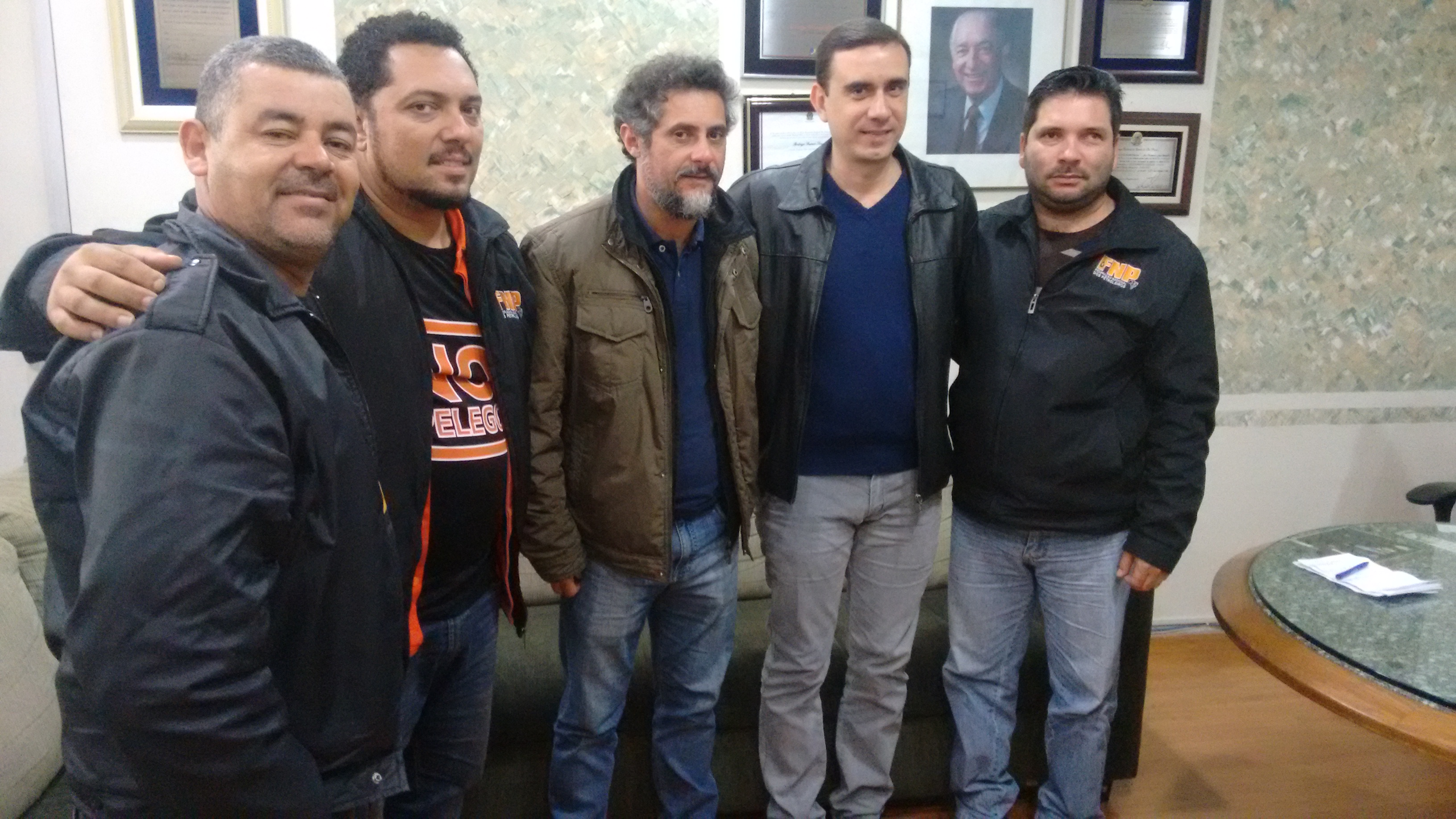 Petroleiros acusam direção da Petrobrás de reduzir quadro de funcionários e colocar em risco a segurança das comunidades próximas