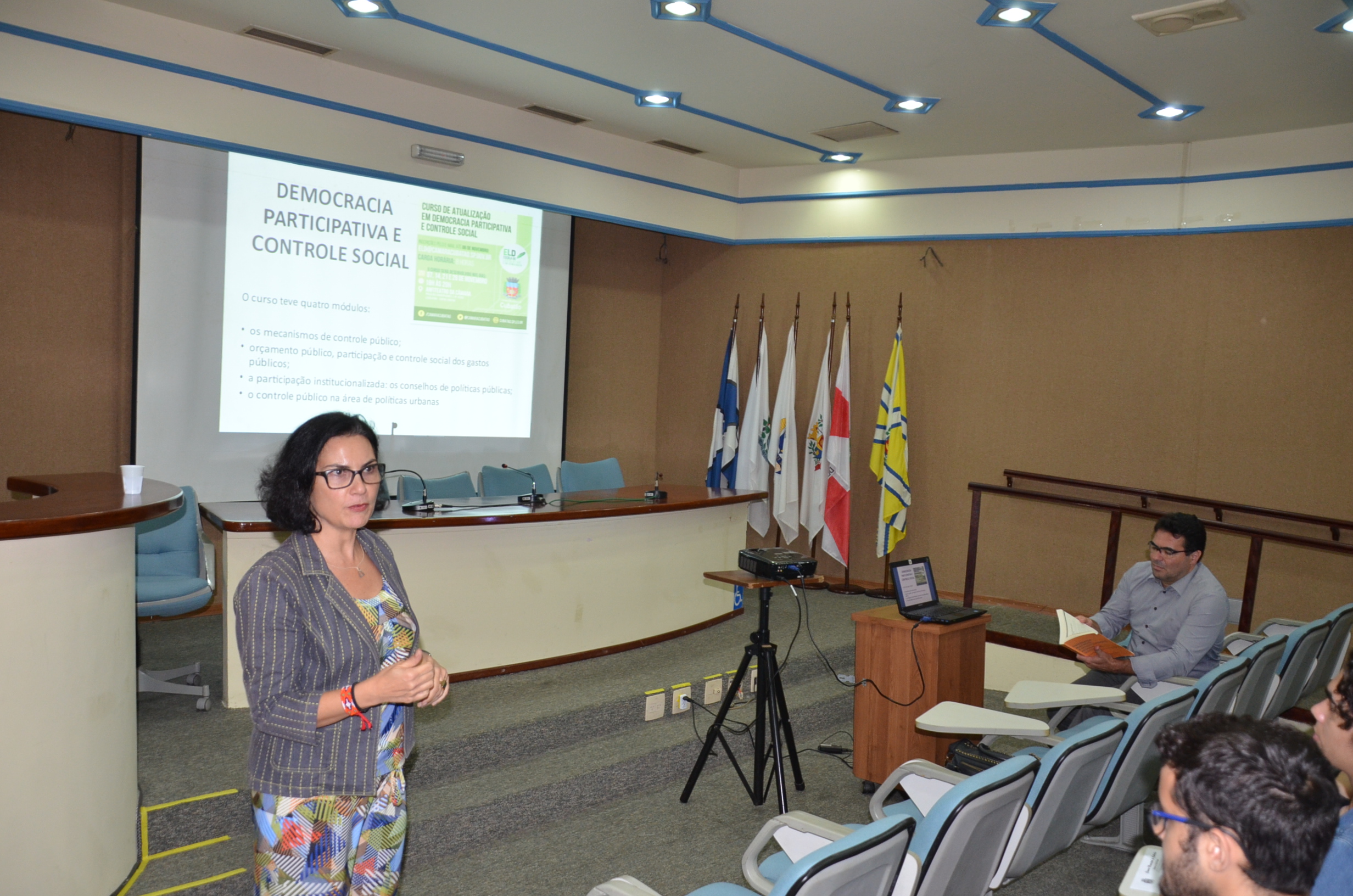 Procuradora do Município ministra aula sobre Controle Público nas Políticas Urbanas