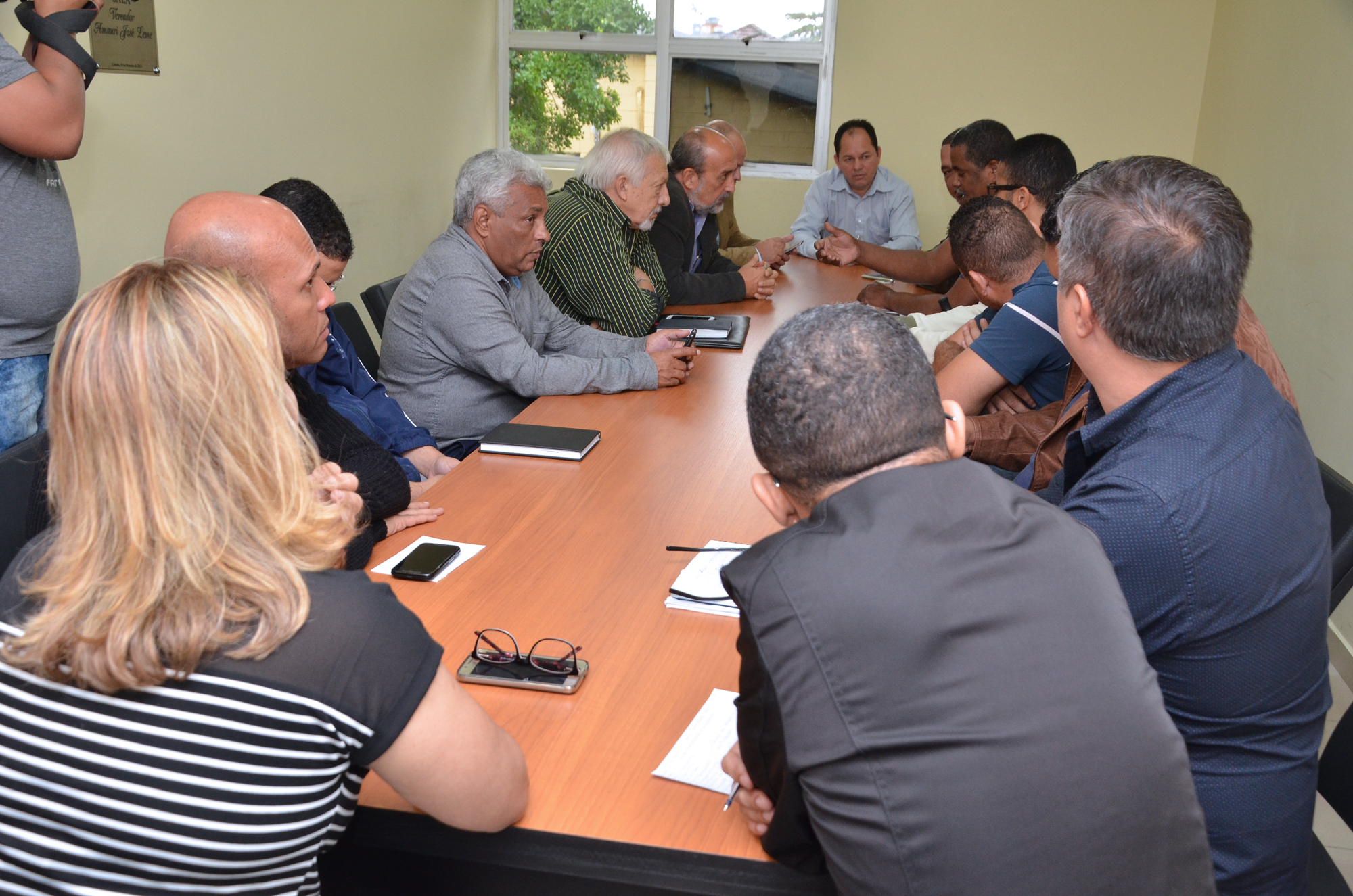 Reunião discute alternativas para geração de empregos na cidade