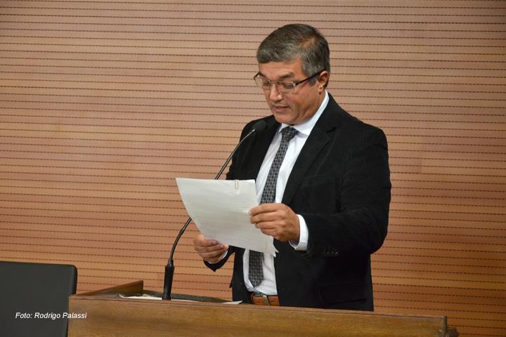 Sérgio Calçados homenageia Associação Capoeira Pelourinho