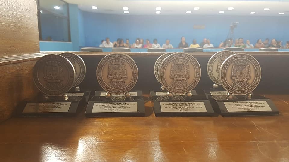 Sessão Solene presta homenagem a personalidades esportivas de Cubatão