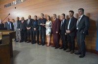 Sessão Solene rememora Afonso Schmidt e homenageia personalidades da cidade