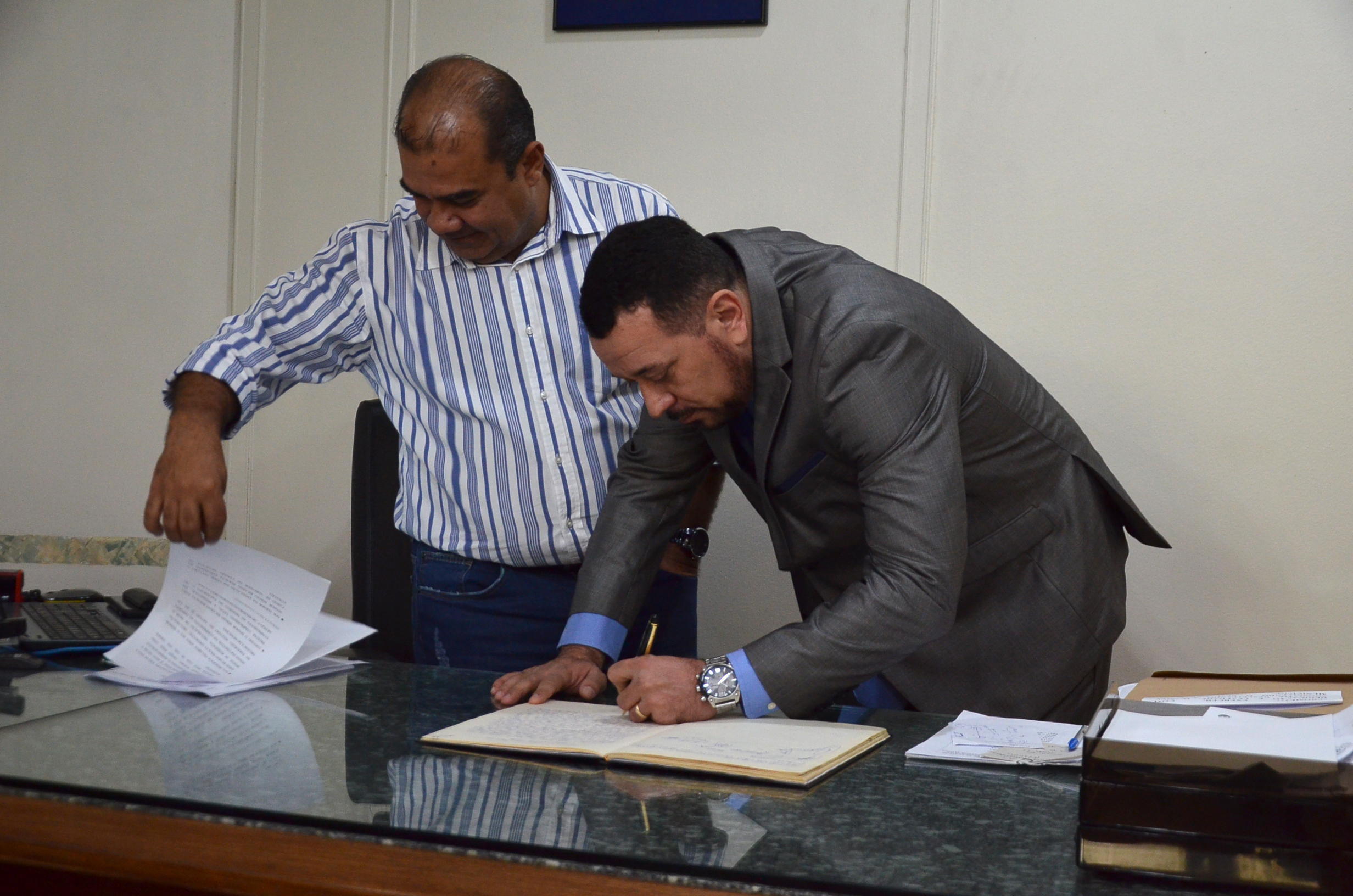 Suplente Sérgio Peralta assume vaga de Rafael Tucla na Câmara 