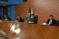 Vereadores aprovam projeto que regulamenta pregão para compras do Legislativo