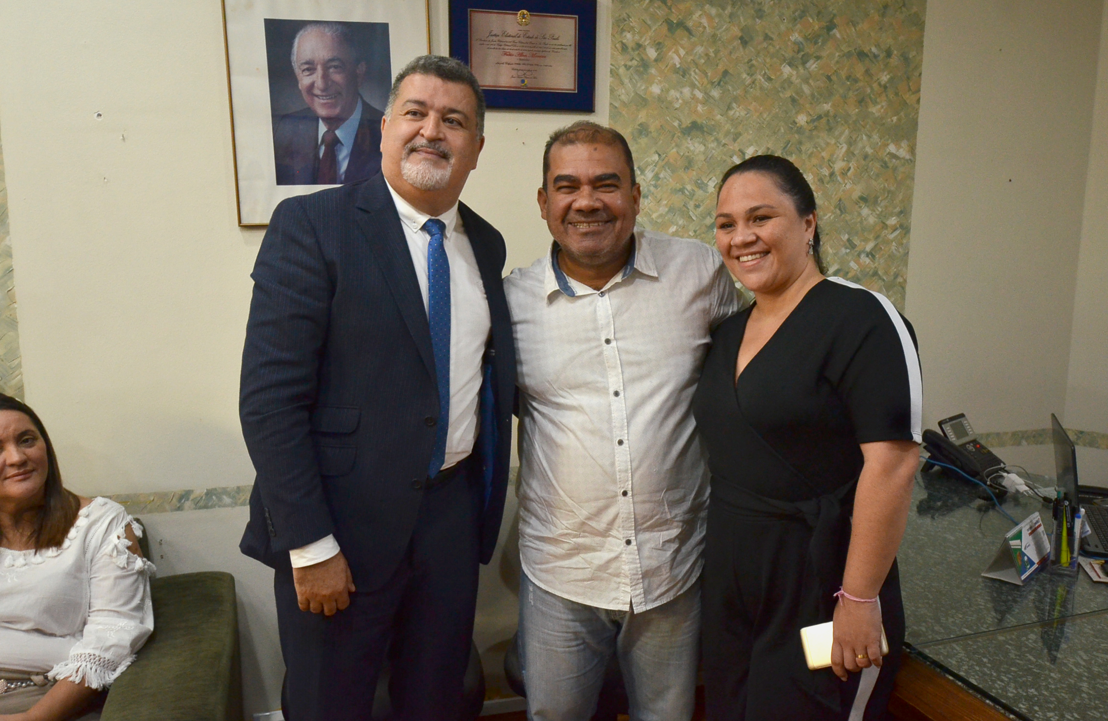 Wanderley Mange toma posse como novo diretor-secretário da Câmara