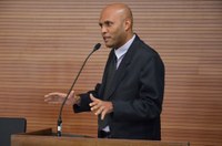 Wilson Pio pede melhorias em unidade de ensino da Cota 200