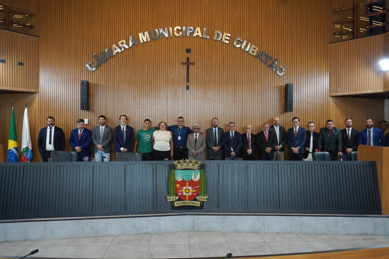 Jair do Bar homenageia servidor público que atua na Divisão de Prontos-Socorros 