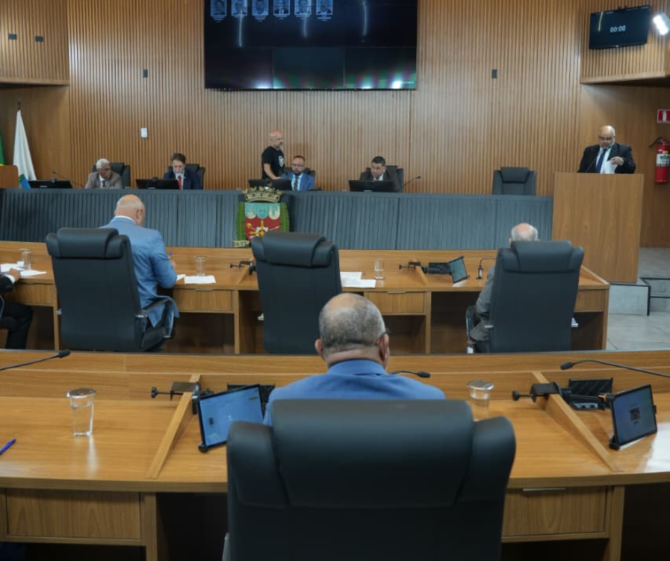 Legislativo aprova projeto que permite que gestantes sejam acompanhadas por fisioterapeutas durante e após o parto