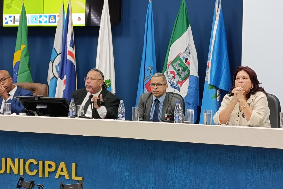 Marcinho discute saúde regional em sessão da UVEBS em Peruíbe