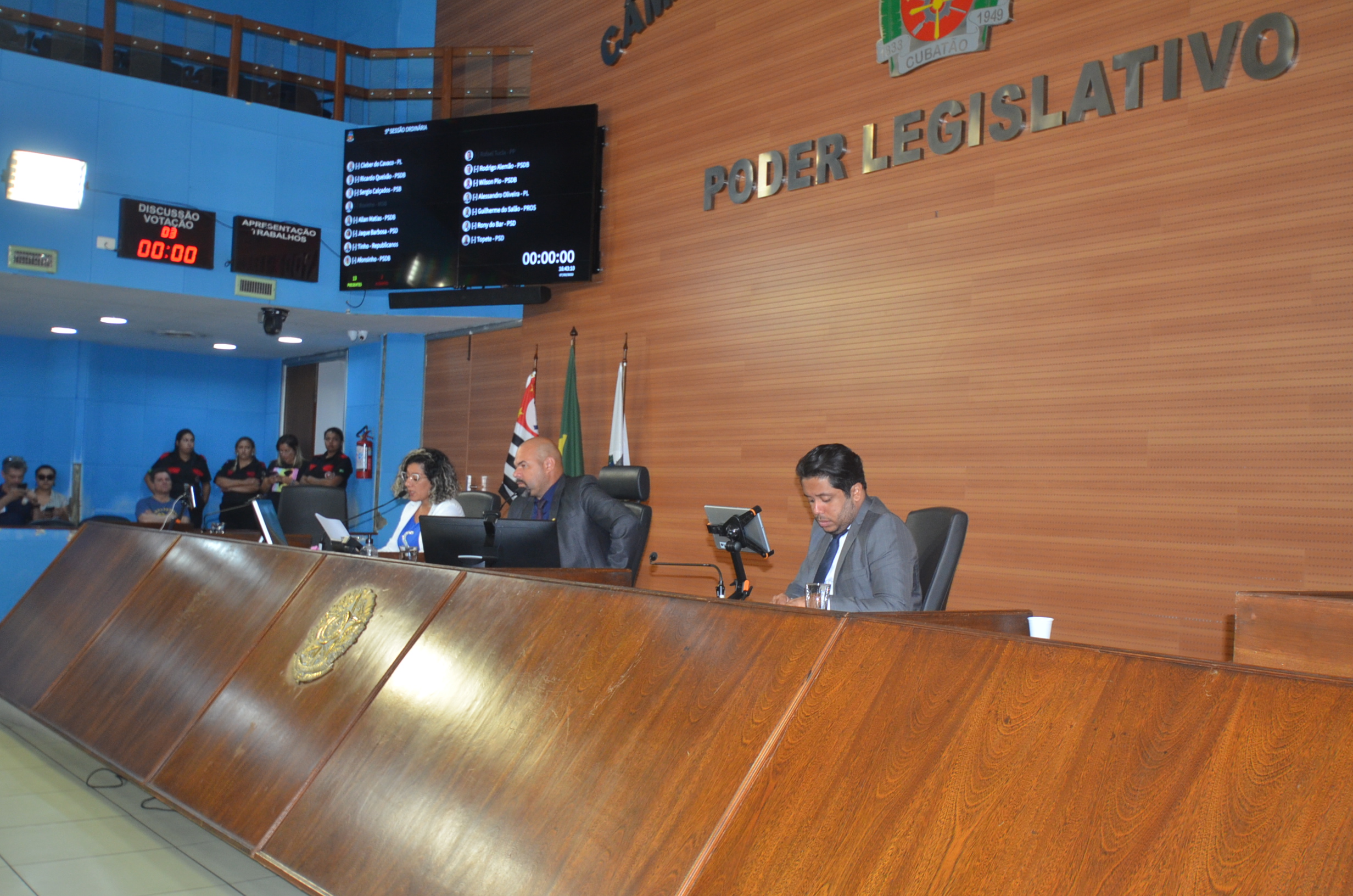 Parlamentares aprovam projeto de concessão do Poliesportivo Roberto Dick 