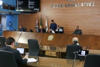 Parlamentares aprovam sete projetos de lei em sessão extraordinária