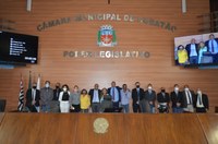 Parlamentares prestam homenagem à finalista do Concurso Rainha Sílvia da Suécia