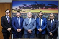 Parlamentares vão a Brasília pleitear melhorias na saúde, educação e habitação de Cubatão 