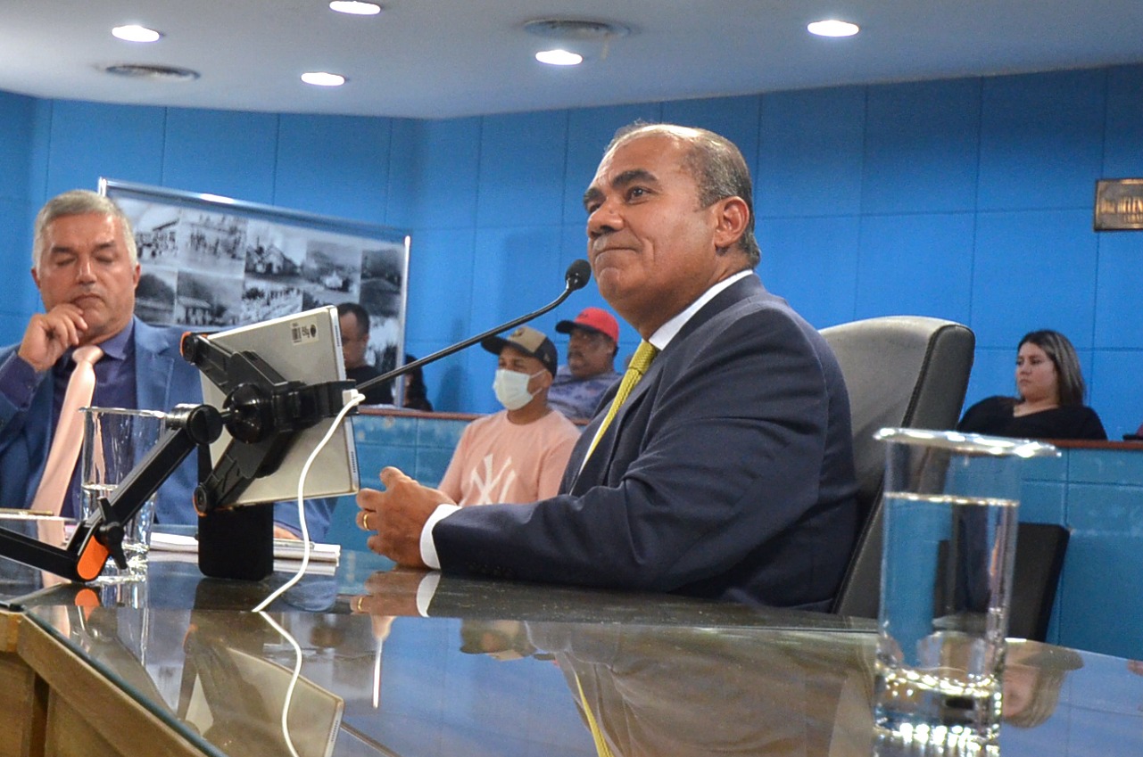 Por iniciativa de Fábio Roxinho, Câmara homenageia grupo teatral Coletivo 302