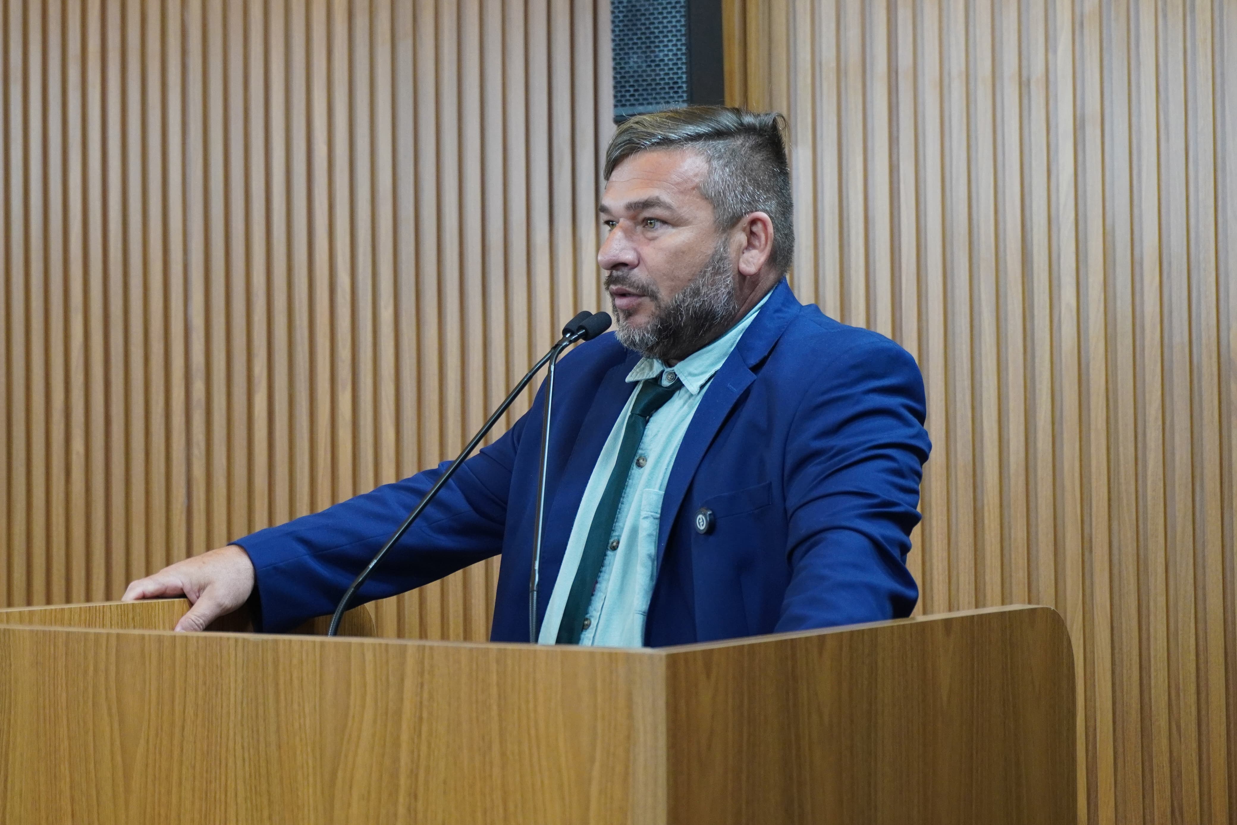 Por iniciativa de Xuxa, CEV discutirá urbanização da Avenida Ferroviária I na Vila dos Pescadores