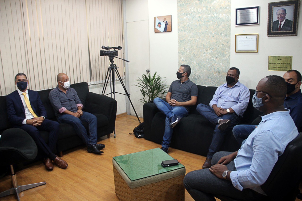 Presidentes dos legislativos da região buscam soluções para problemas comuns