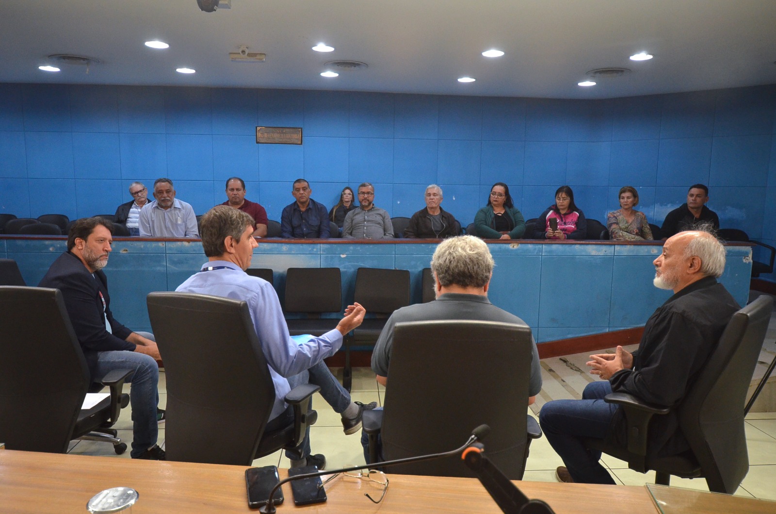 Problemas com a Sabesp no bairro Vale Verde é tema de reunião na Câmara 
