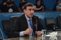 Projeto que destina assentos para pessoas com obesidade avançada é aprovado