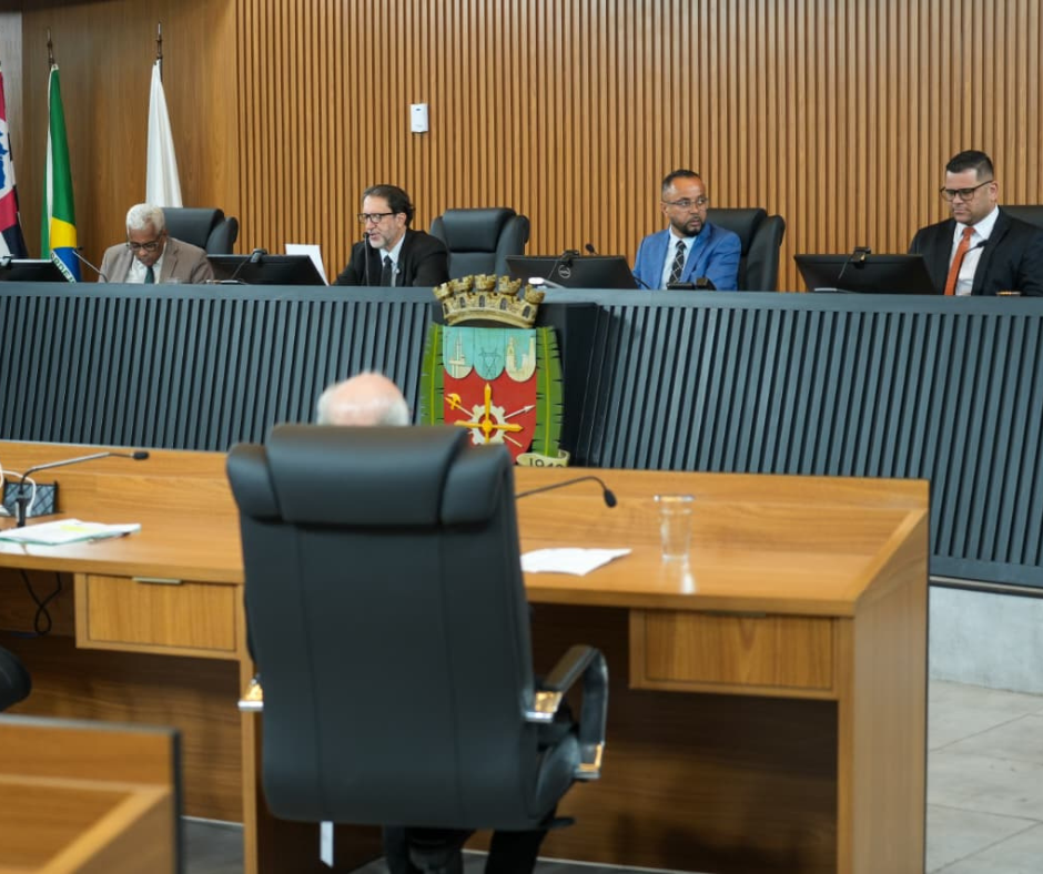 Projeto que dispõe sobre a troca de ônibus por veículos elétricos é aprovado na Câmara