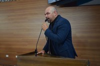 Projeto que obriga farmácias a disponibilizarem uma cadeira de rodas aos clientes é aprovado