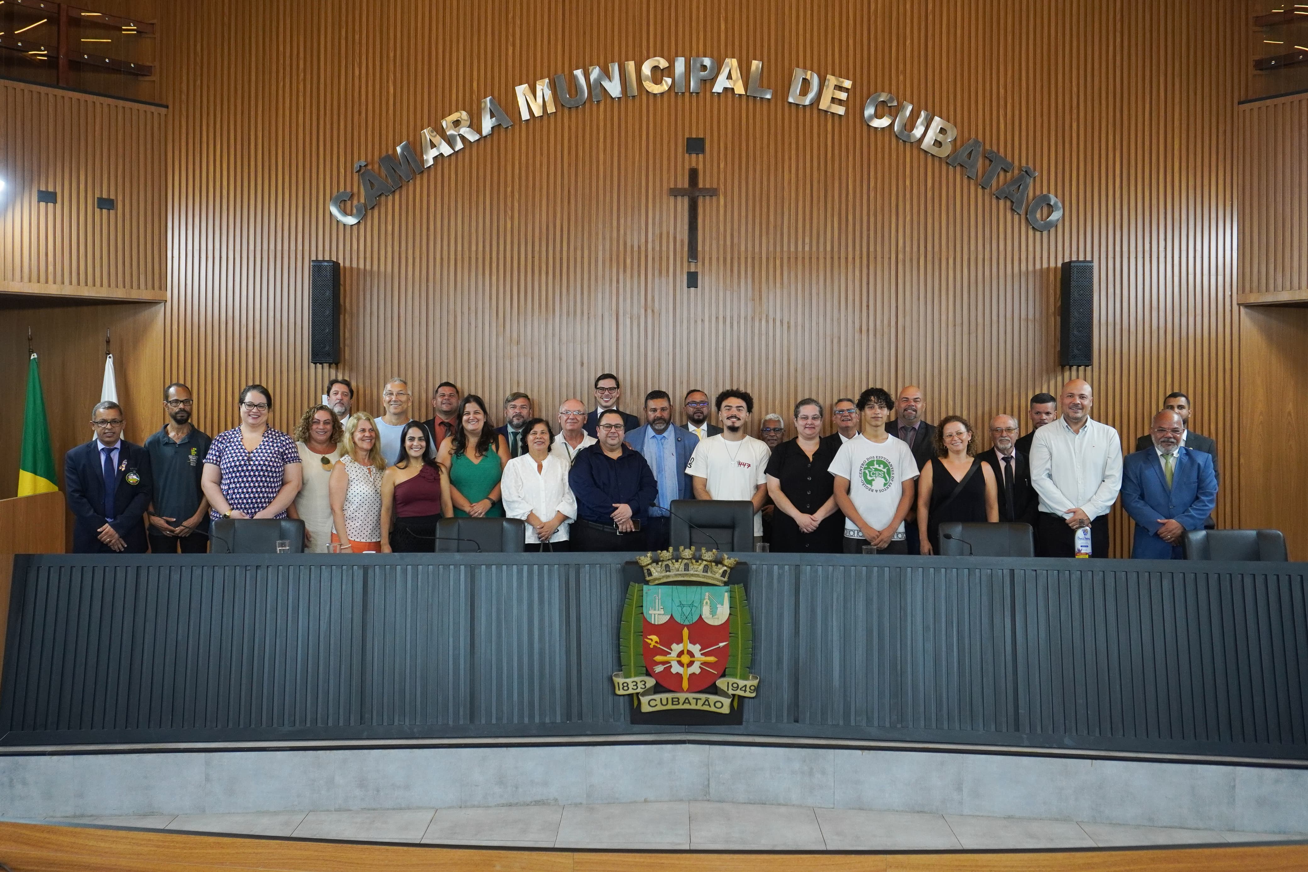 Ronaldo da Comissão apresenta moção de aplausos ao IFSP Campus Cubatão 