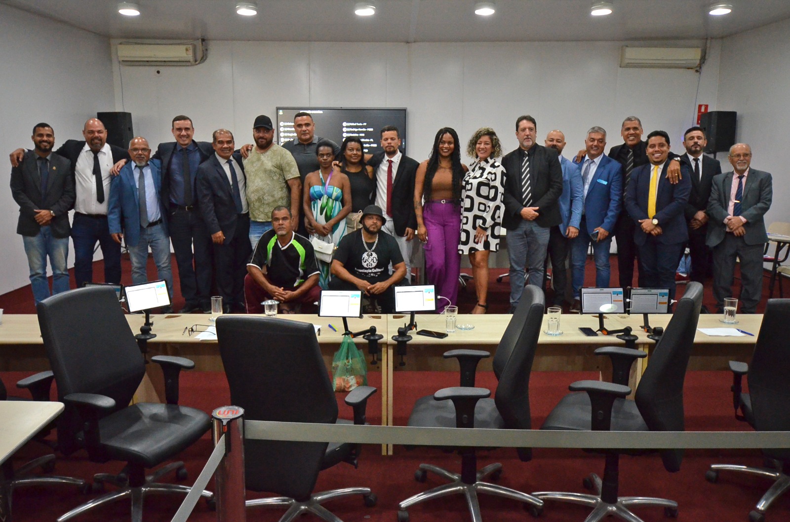 Rony do Bar apresenta moção de aplauso a personalidades negras de Cubatão