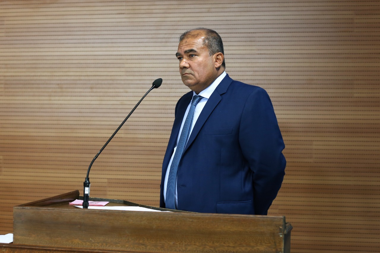 Roxinho solicita retomada da integralidade das férias dos servidores