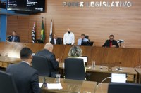 Sessão Extraordinária é encerrada por falta de quórum