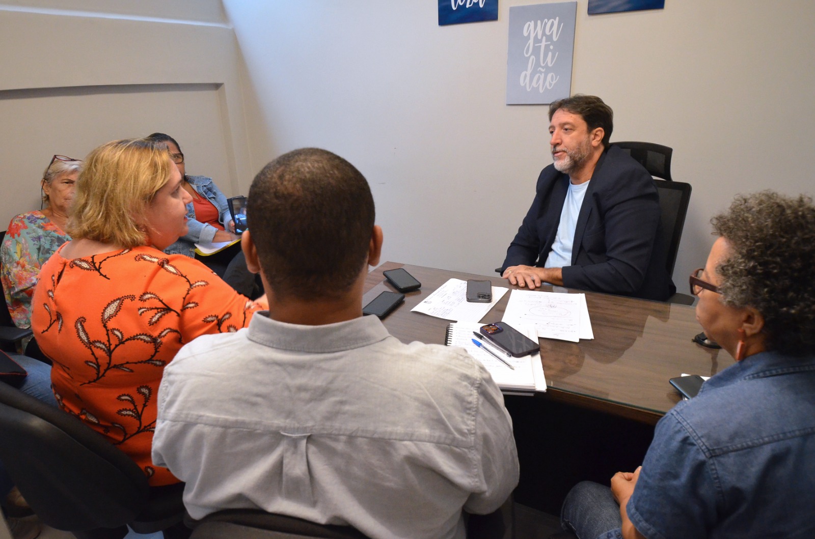 Situação de moradores do bairro Água Fria é tema de reunião na Câmara