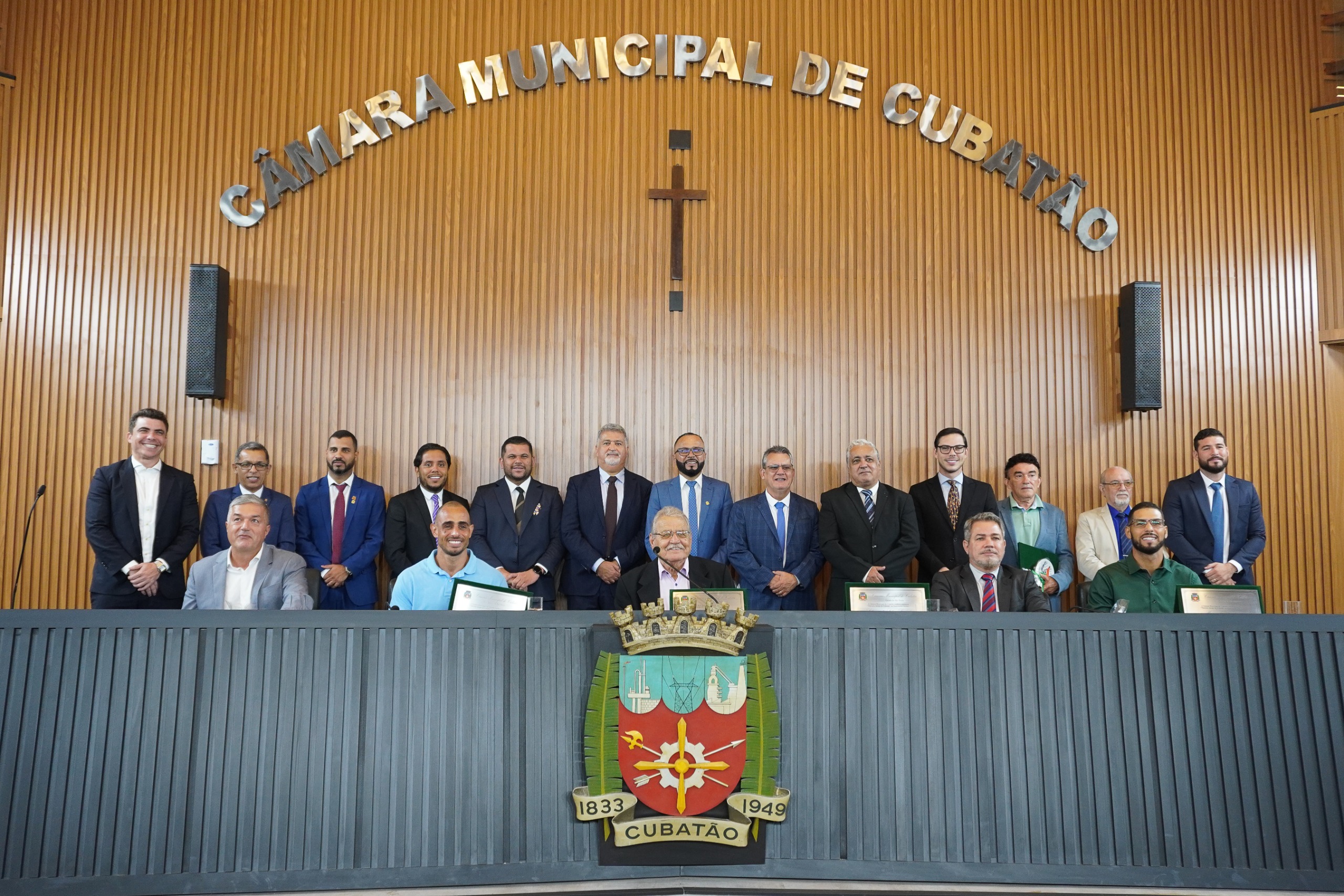 Solenidade celebra aniversário de Cubatão e presta homenagem a personalidades da cidade
