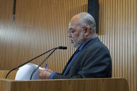 Tinho quer regulamentação do comércio gastronômico no Conjunto Rubens Lara