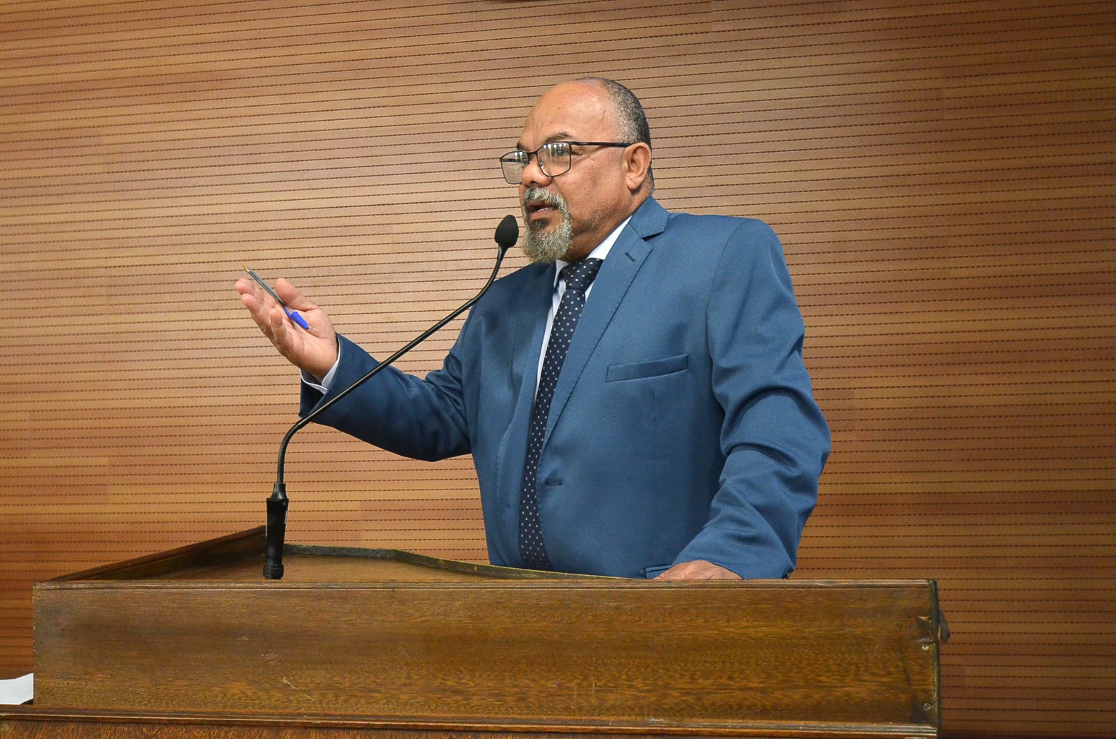 Tinho solicita contratação de médico para o PS municipal 