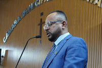 Topete quer profissional de fonoaudiologia para atender adultos em Cubatão 