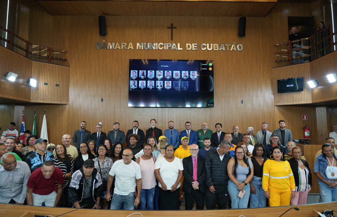 Vereador Afonsinho apresenta moção de aplausos aos garis de Cubatão