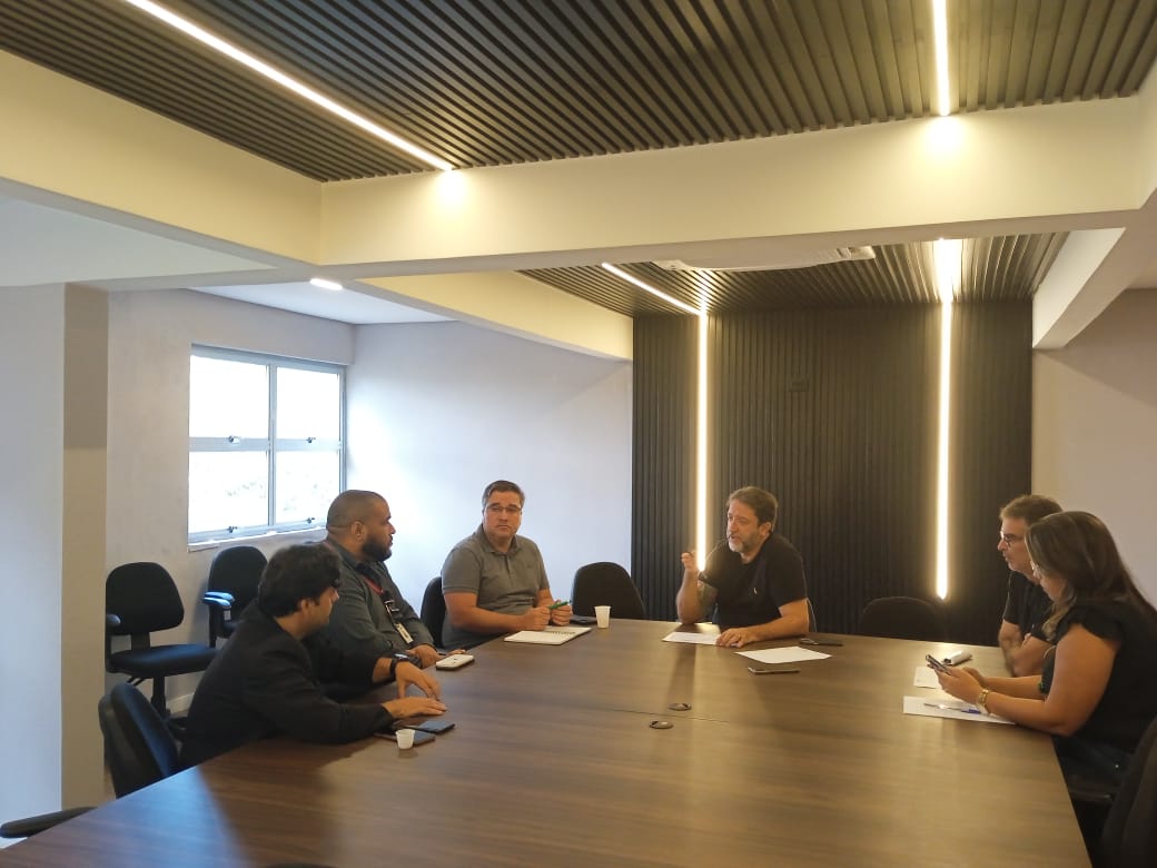 Vereador discute soluções para enchentes no Vale Verde com Ecovias e Prefeitura