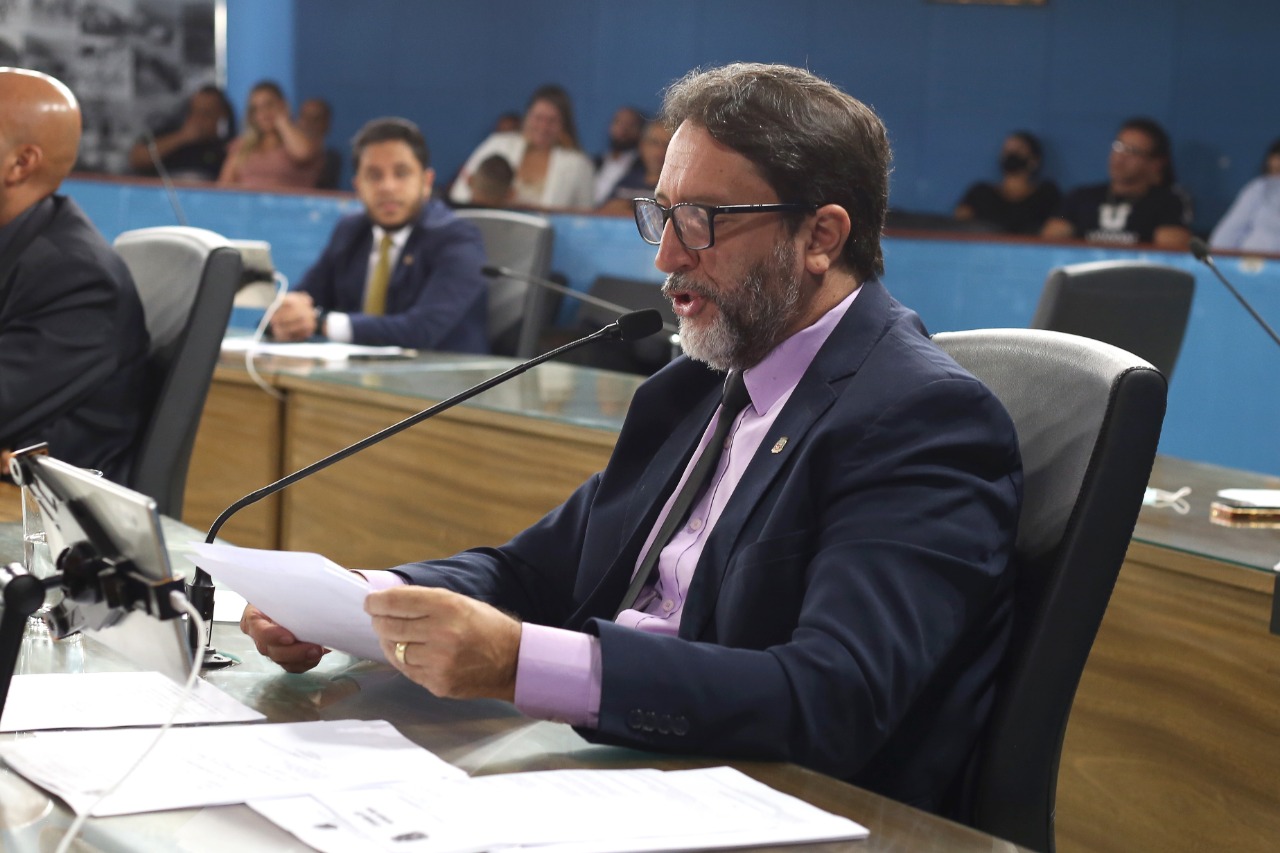 Vereadores aprovam projeto de equoterapia para pessoas com deficiência em Cubatão