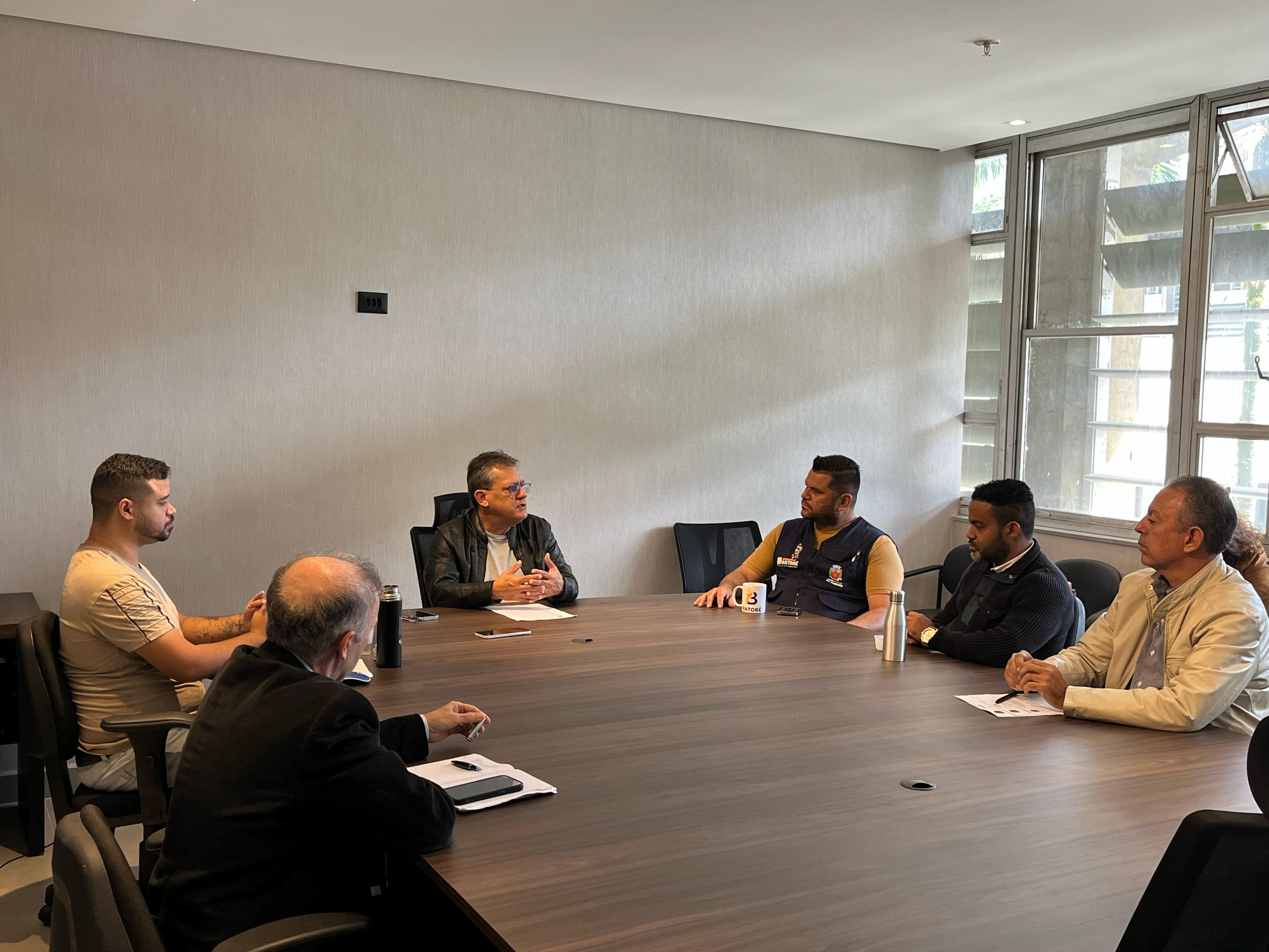 Em reunião de CEV, secretário prevê reinstalação de painel informativo sobre qualidade do ar 