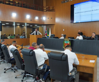 Vereadores questionam prestadoras de serviços sobre problemas na rede de saúde